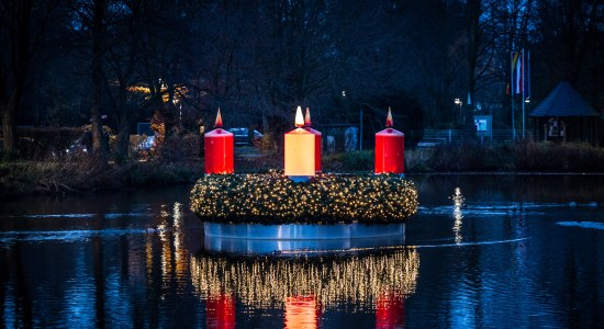 Schwimmender Adventsjranz, © Maik Neekamp FotoGraf e.V.