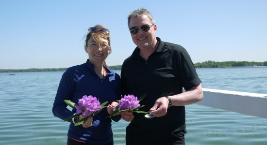 Katja Graf-Verhasselt und Christian Graf radeln durch das Ammerland, © Touristik-Service Bad Zwischenahn/ Angela Janßen