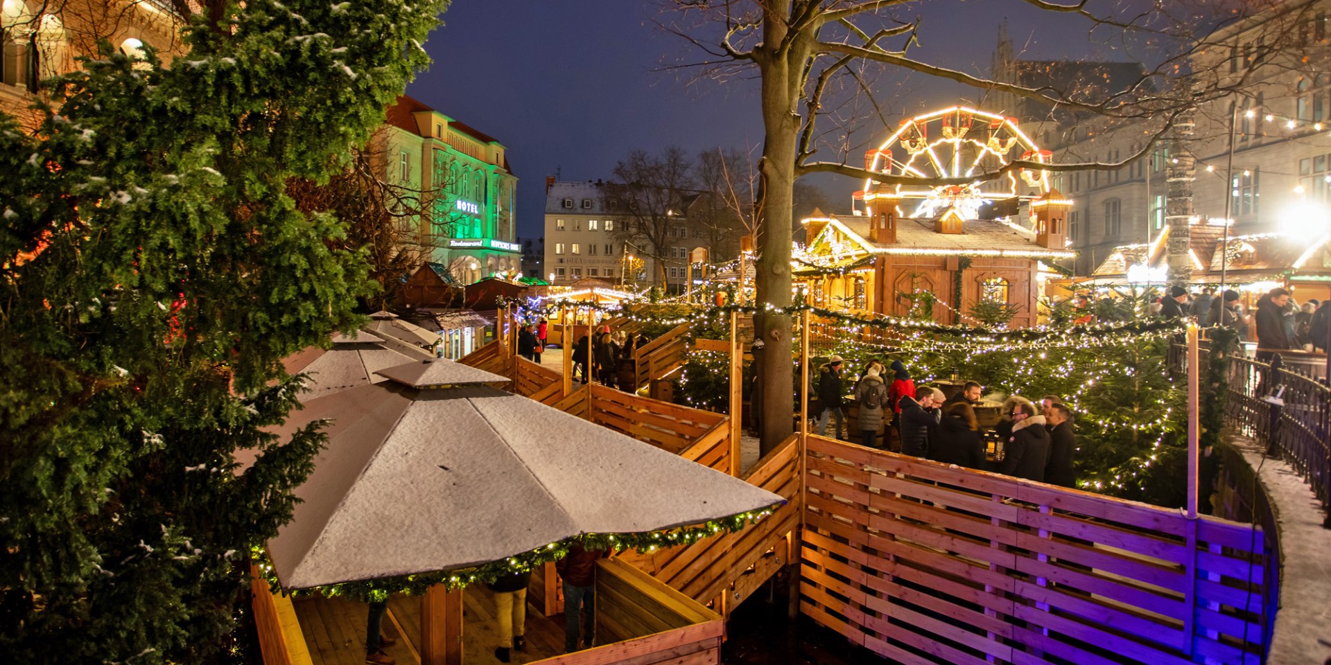 Weihnachtsmarktfloß, © Braunschweig Stadtmarketing GmbH/Philipp Ziebart