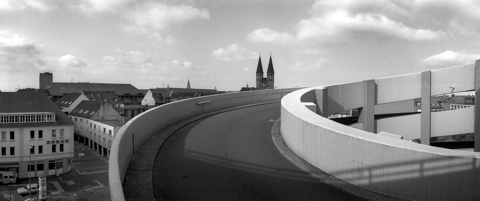 Uwe Brodmann, Parkhaus und St. Martini, 1988, Fine Art Print, © Uwe Brodmann