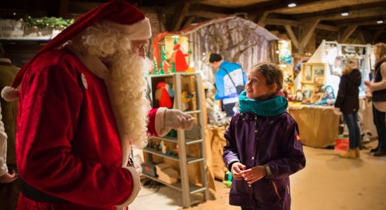 Weihnachtsmarkt der Kunsthandwerker, © FLMK